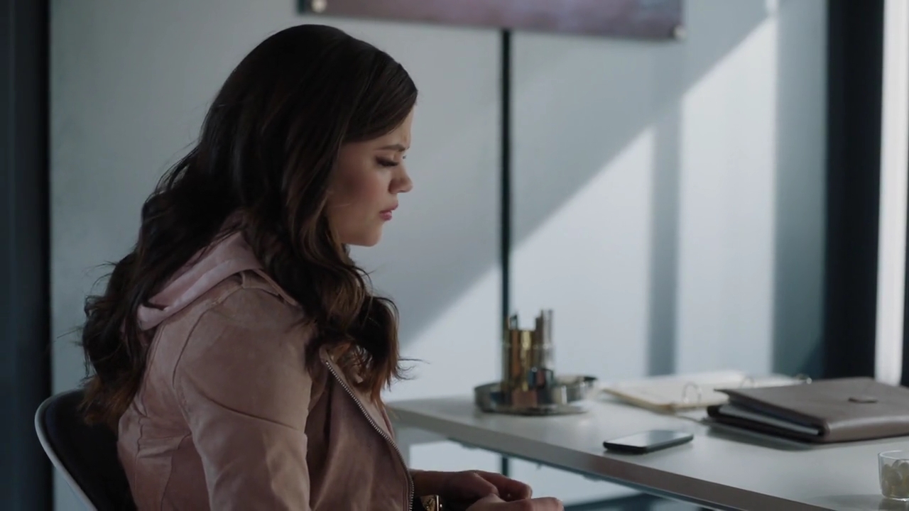 Charmed-Online-dot-nl_Charmed-1x17Surrender00509.jpg