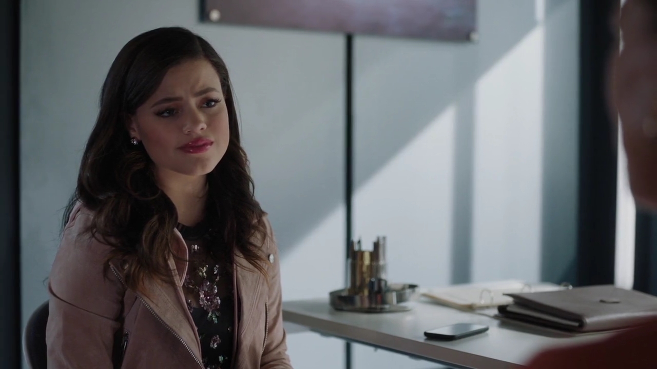 Charmed-Online-dot-nl_Charmed-1x17Surrender00558.jpg