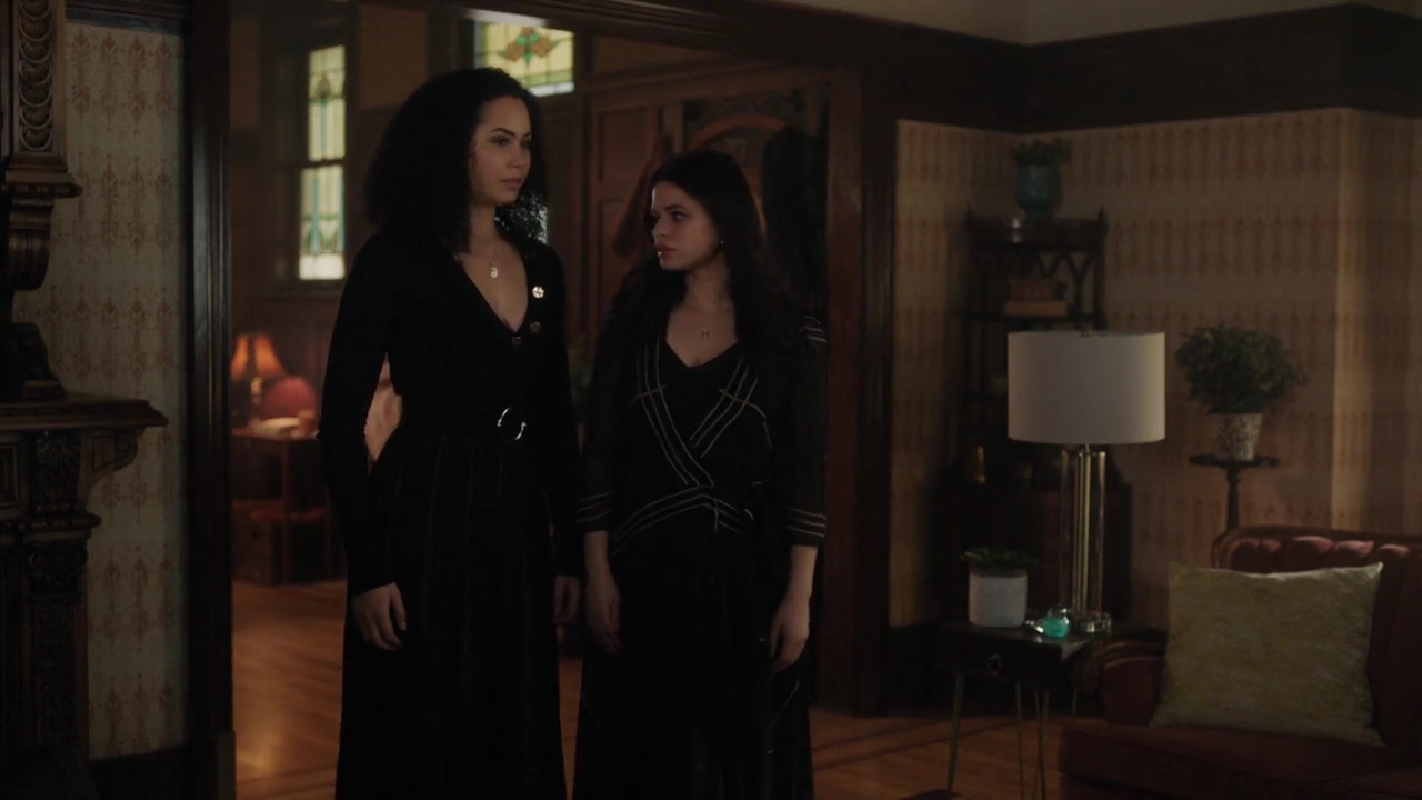 Charmed-Online-dot-nl_Charmed-1x17Surrender00591.jpg