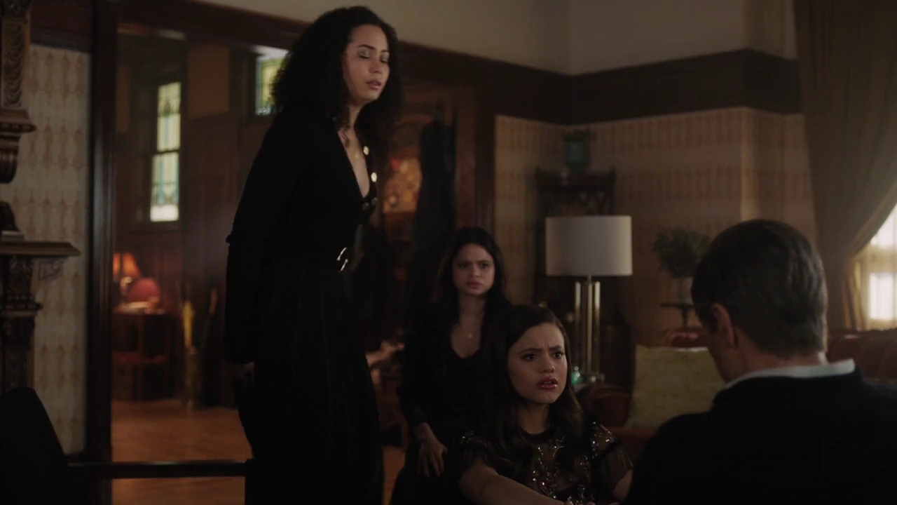 Charmed-Online-dot-nl_Charmed-1x17Surrender00618.jpg