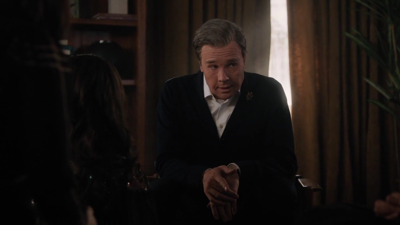 Charmed-Online-dot-nl_Charmed-1x17Surrender00679.jpg