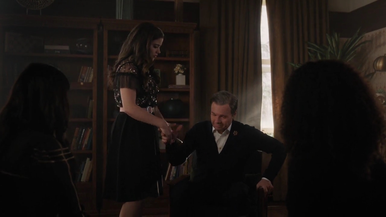Charmed-Online-dot-nl_Charmed-1x17Surrender00716.jpg