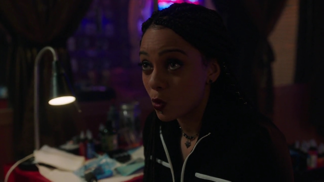 Charmed-Online-dot-nl_Charmed-1x17Surrender00807.jpg