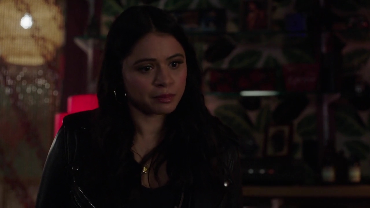 Charmed-Online-dot-nl_Charmed-1x17Surrender00810.jpg