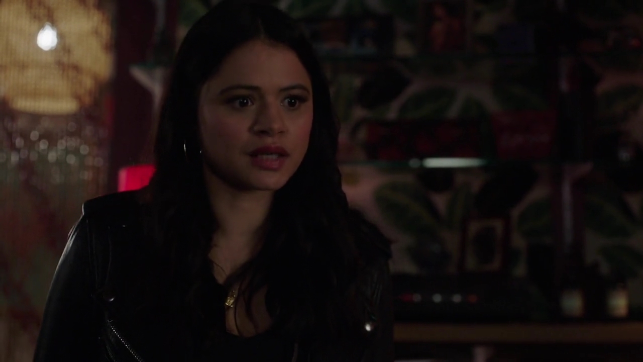 Charmed-Online-dot-nl_Charmed-1x17Surrender00812.jpg