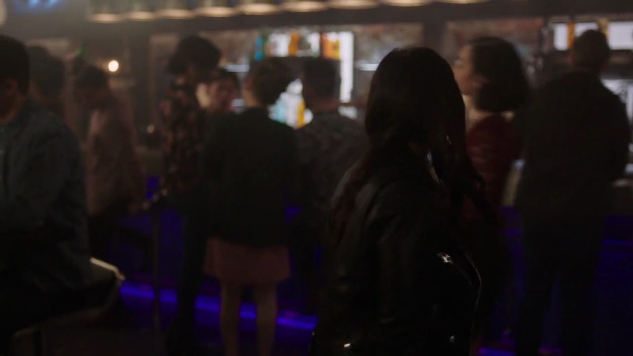 Charmed-Online-dot-nl_Charmed-1x17Surrender00931.jpg