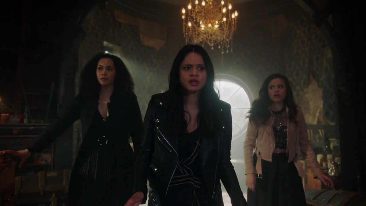 Charmed-Online-dot-nl_Charmed-1x17Surrender01023.jpg