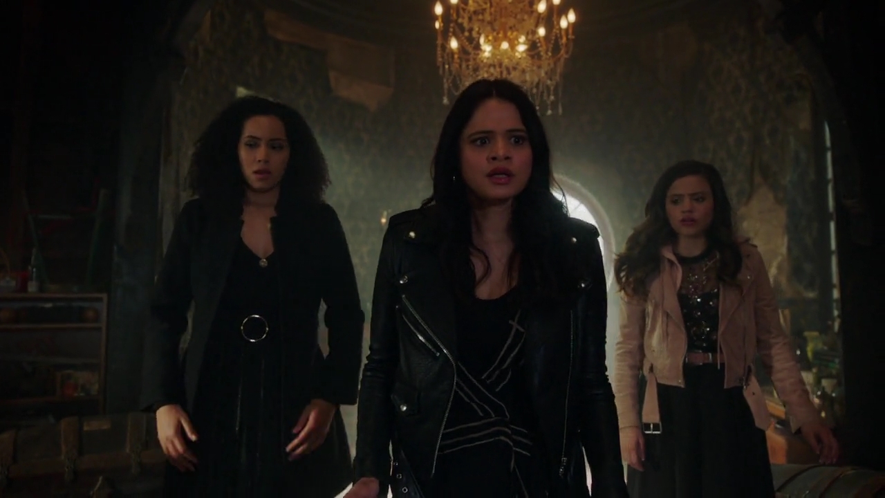 Charmed-Online-dot-nl_Charmed-1x17Surrender01027.jpg