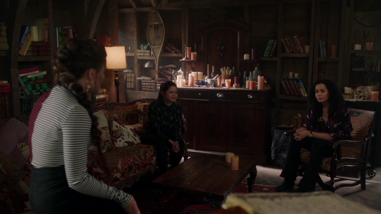 Charmed-Online-dot-nl_Charmed-1x17Surrender01197.jpg