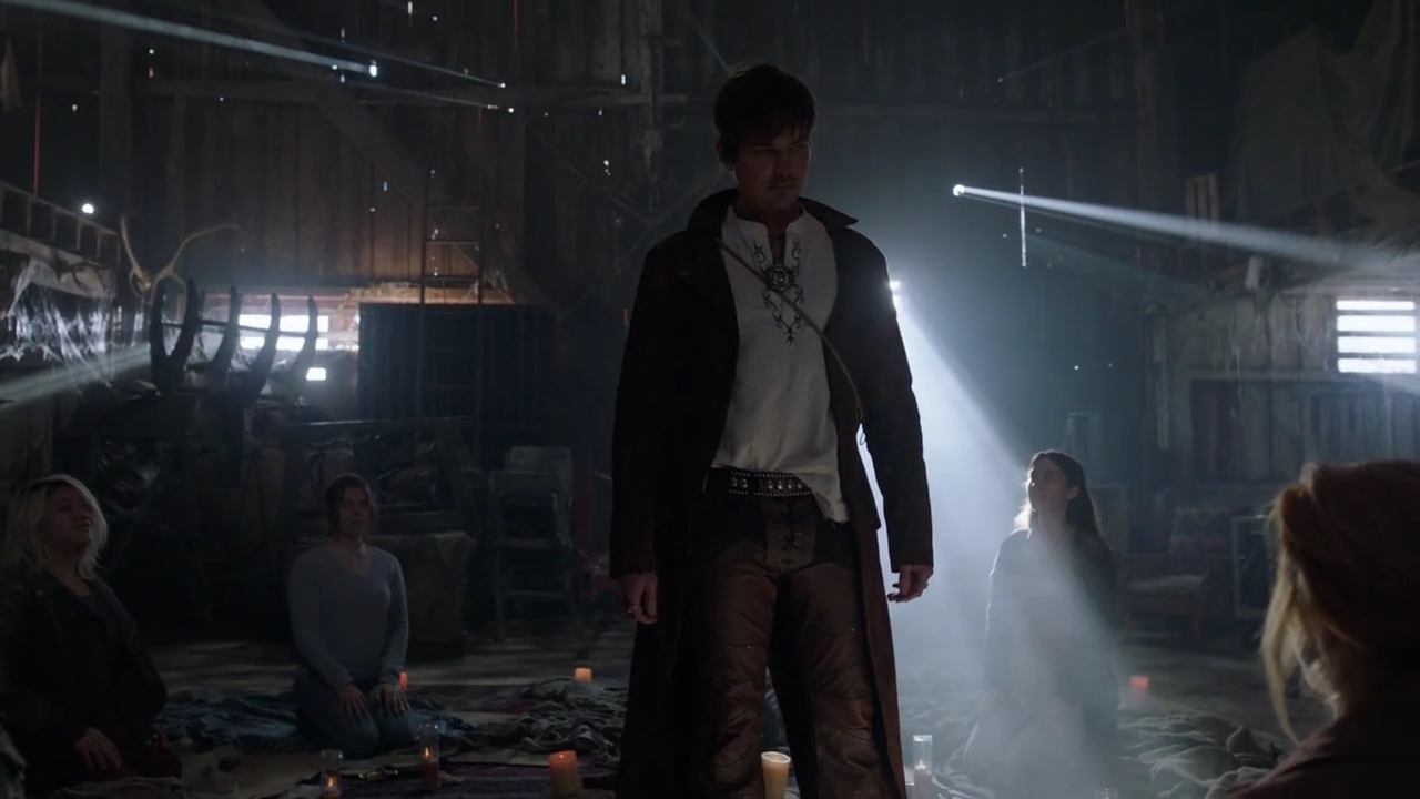 Charmed-Online-dot-nl_Charmed-1x17Surrender01517.jpg