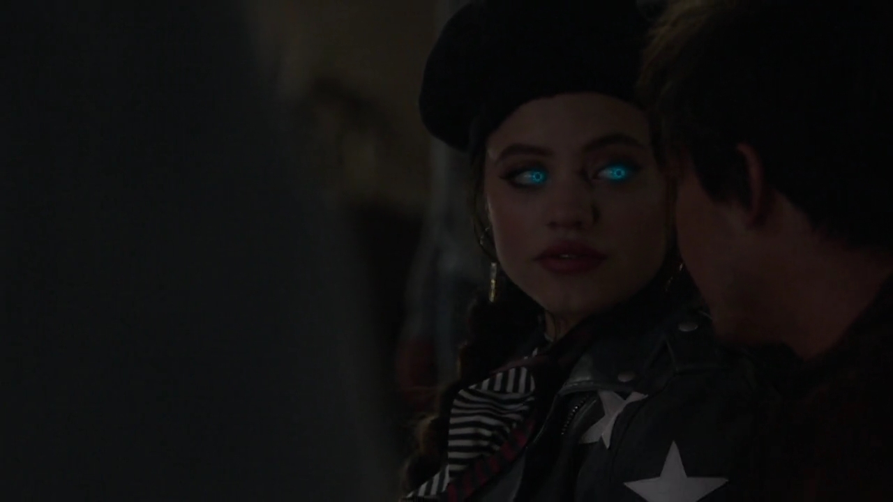 Charmed-Online-dot-nl_Charmed-1x17Surrender01712.jpg