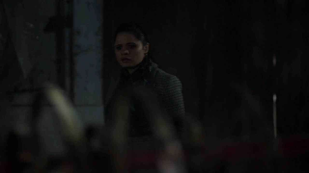 Charmed-Online-dot-nl_Charmed-1x17Surrender01726.jpg