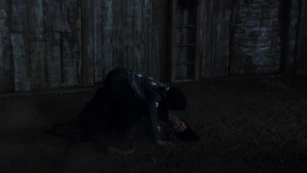Charmed-Online-dot-nl_Charmed-1x17Surrender01978.jpg
