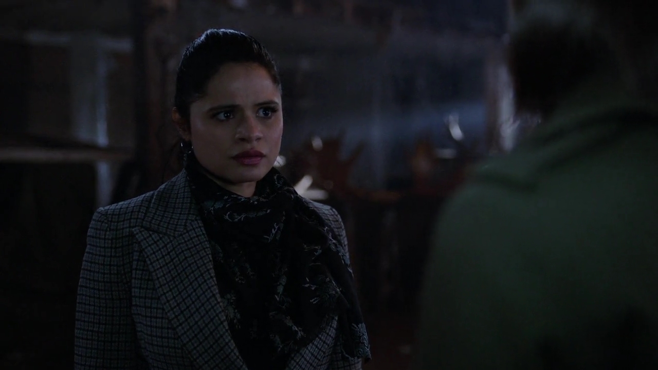Charmed-Online-dot-nl_Charmed-1x17Surrender02076.jpg