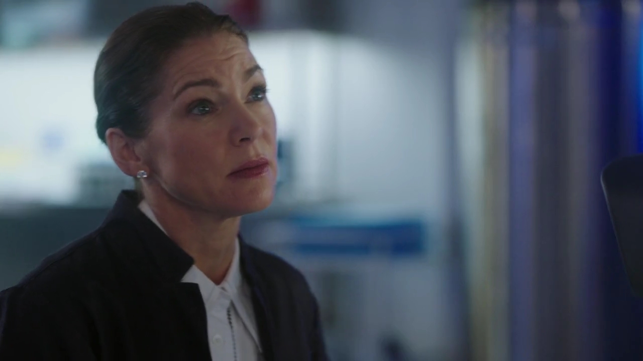 Charmed-Online-dot-nl_Charmed-1x17Surrender02120.jpg