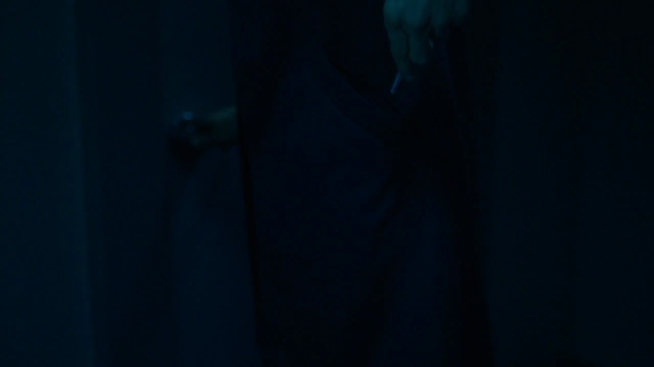 Charmed-Online-dot-nl_Charmed-1x17Surrender02155.jpg