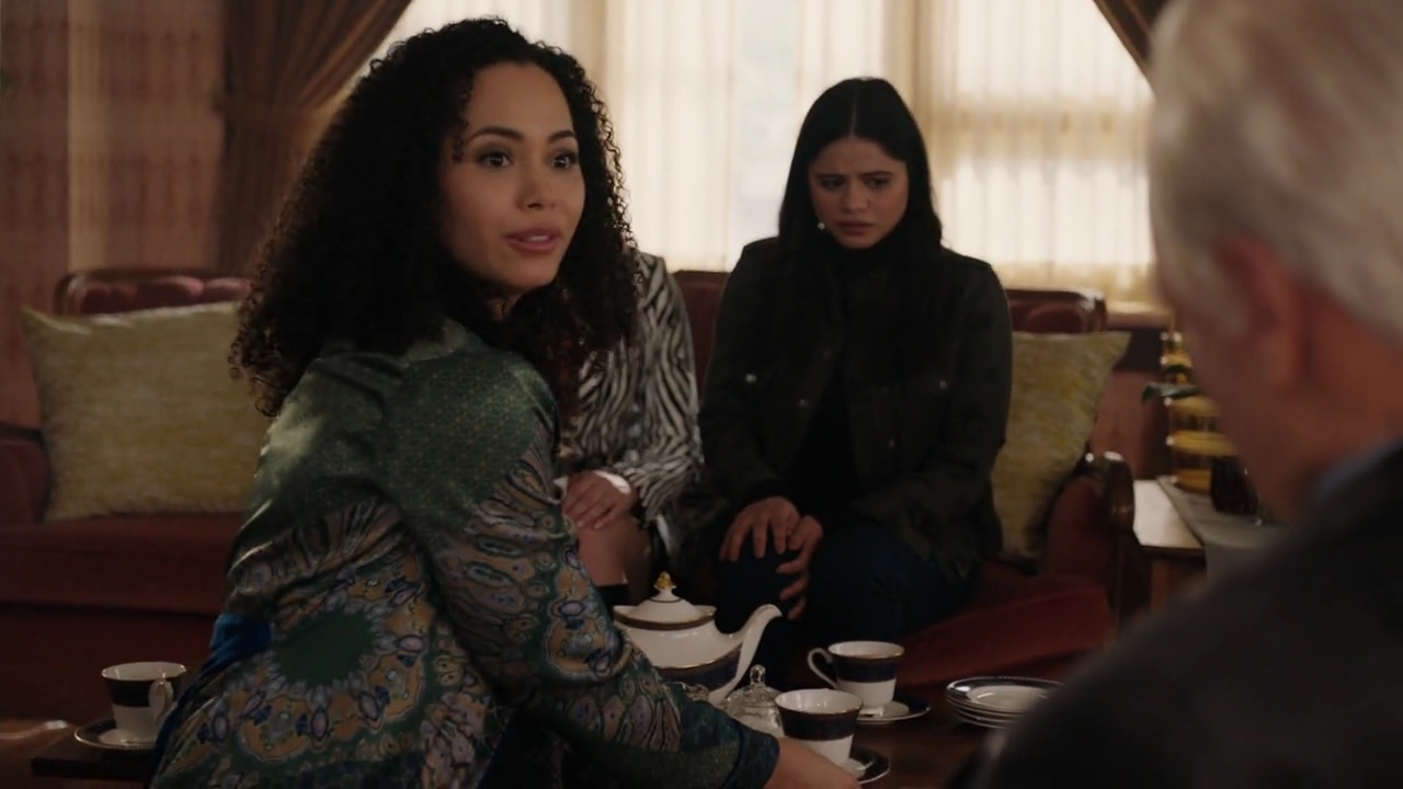 Charmed-Online-dot-nl_Charmed-1x17Surrender02217.jpg