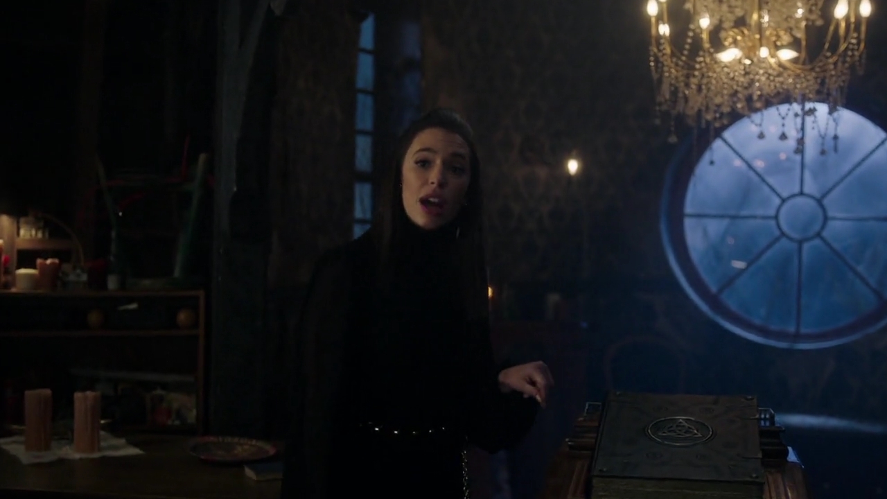 Charmed-Online-dot-nl_Charmed-1x18TheReplacement00252.jpg