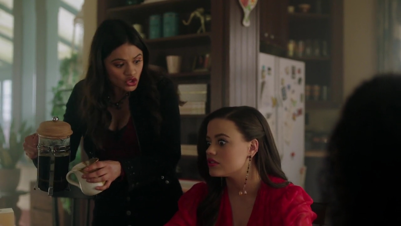 Charmed-Online-dot-nl_Charmed-1x18TheReplacement00276.jpg