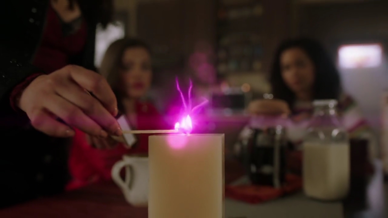 Charmed-Online-dot-nl_Charmed-1x18TheReplacement00284.jpg