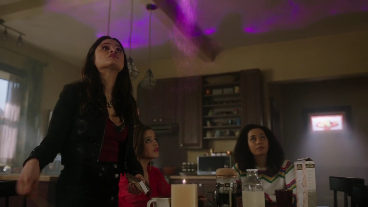 Charmed-Online-dot-nl_Charmed-1x18TheReplacement00287.jpg