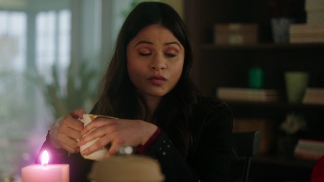 Charmed-Online-dot-nl_Charmed-1x18TheReplacement00314.jpg