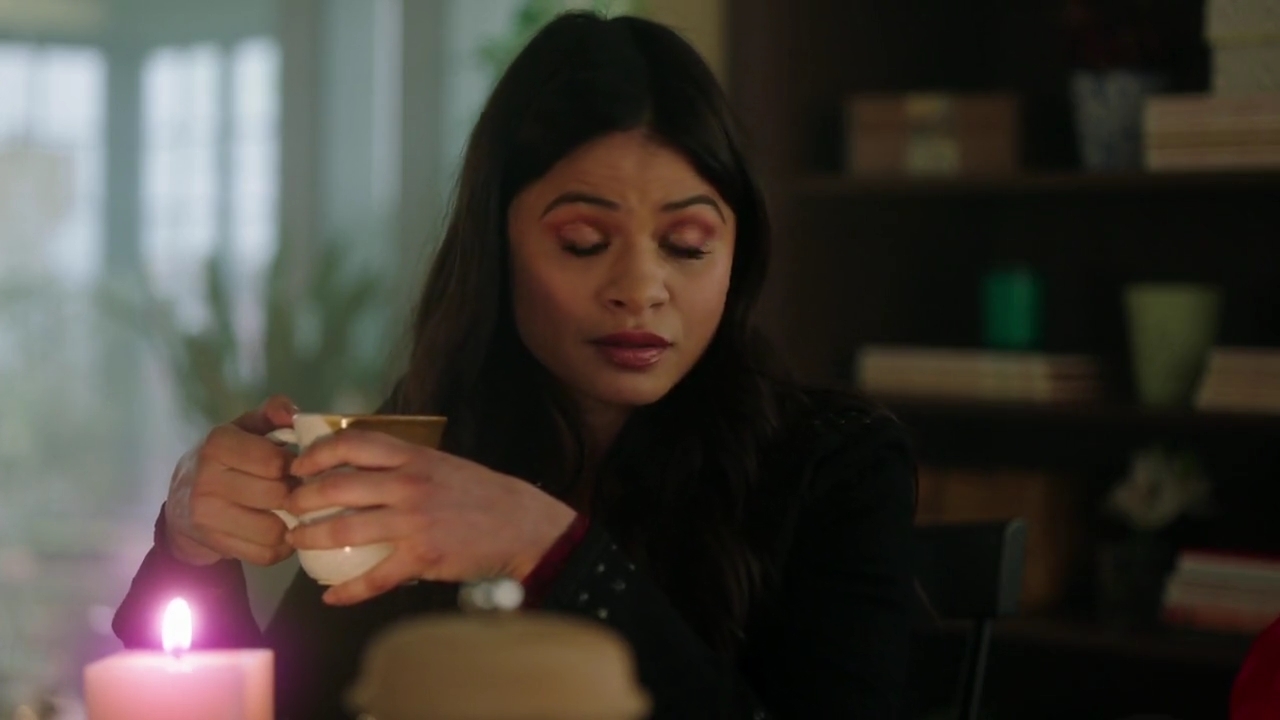 Charmed-Online-dot-nl_Charmed-1x18TheReplacement00316.jpg