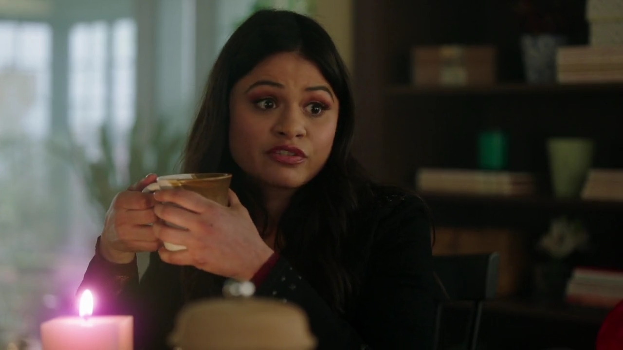 Charmed-Online-dot-nl_Charmed-1x18TheReplacement00321.jpg