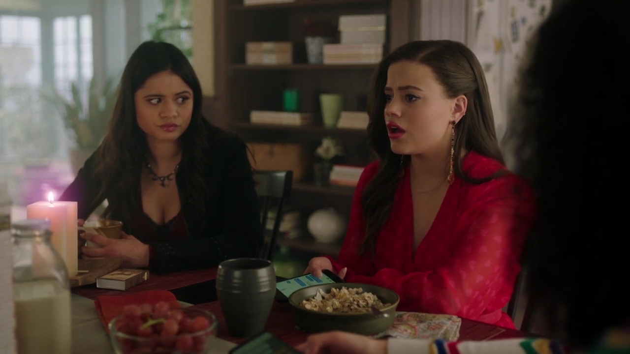 Charmed-Online-dot-nl_Charmed-1x18TheReplacement00334.jpg