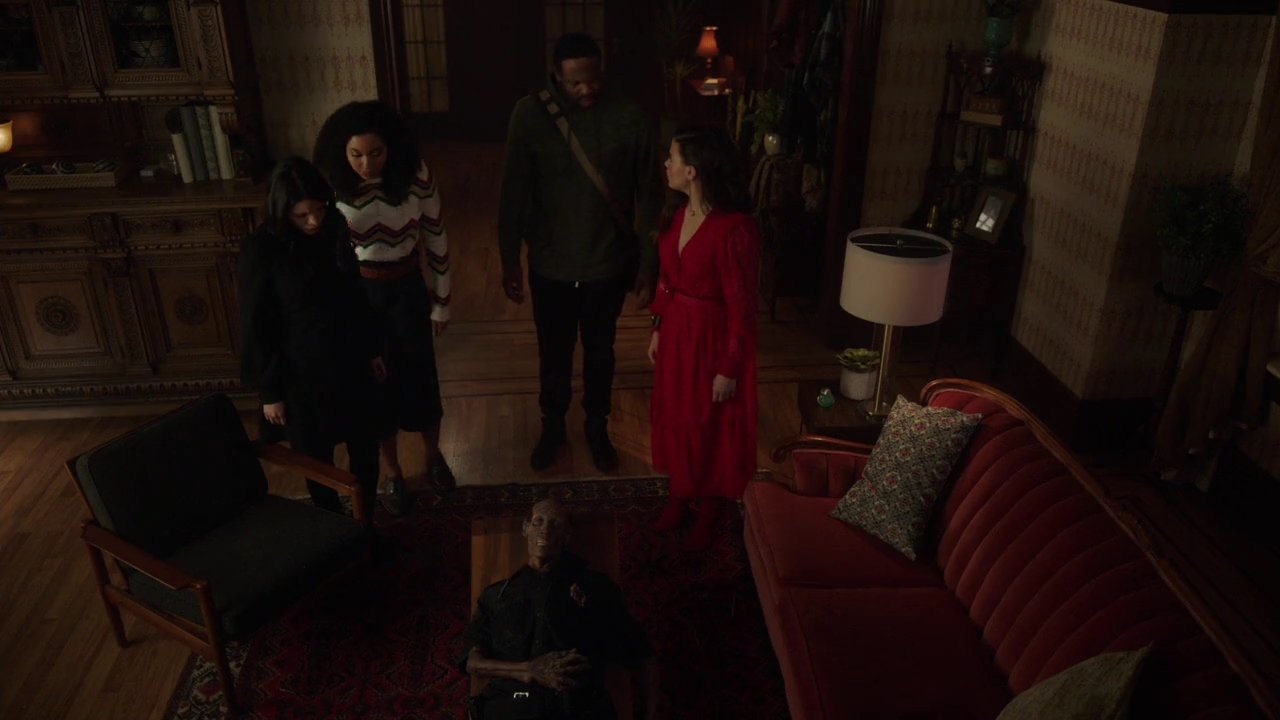 Charmed-Online-dot-nl_Charmed-1x18TheReplacement00529.jpg