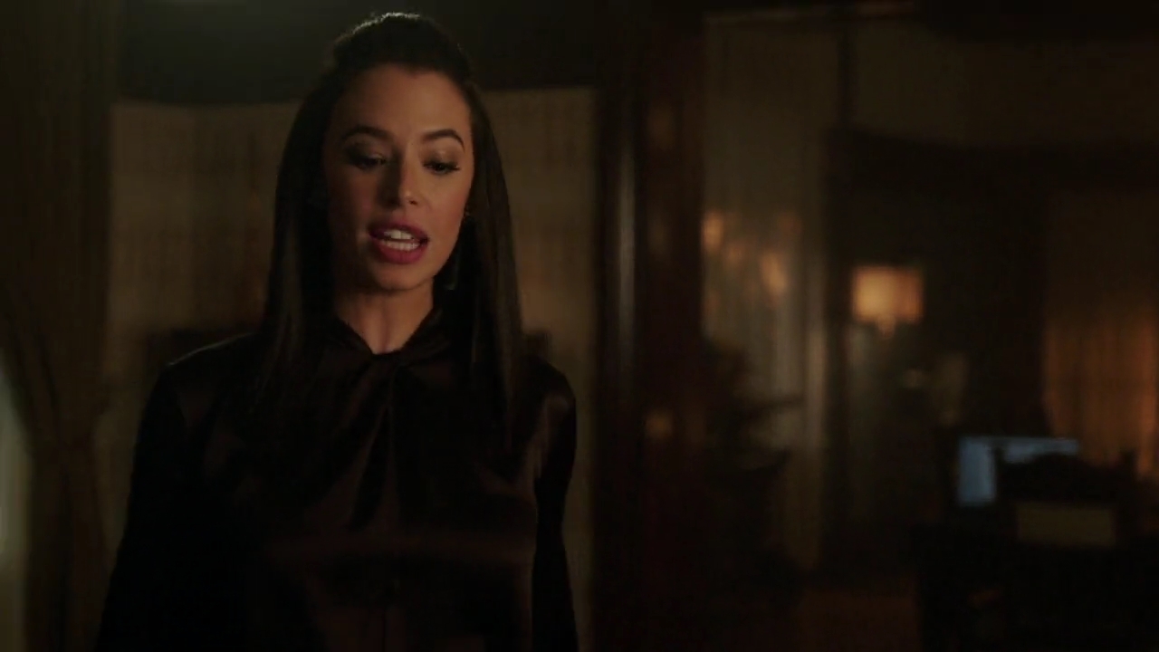 Charmed-Online-dot-nl_Charmed-1x18TheReplacement00566.jpg