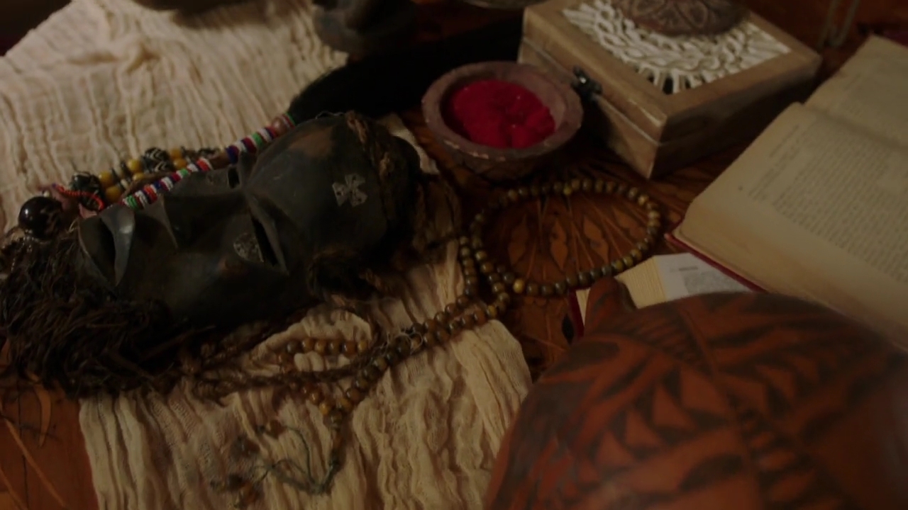 Charmed-Online-dot-nl_Charmed-1x18TheReplacement00641.jpg