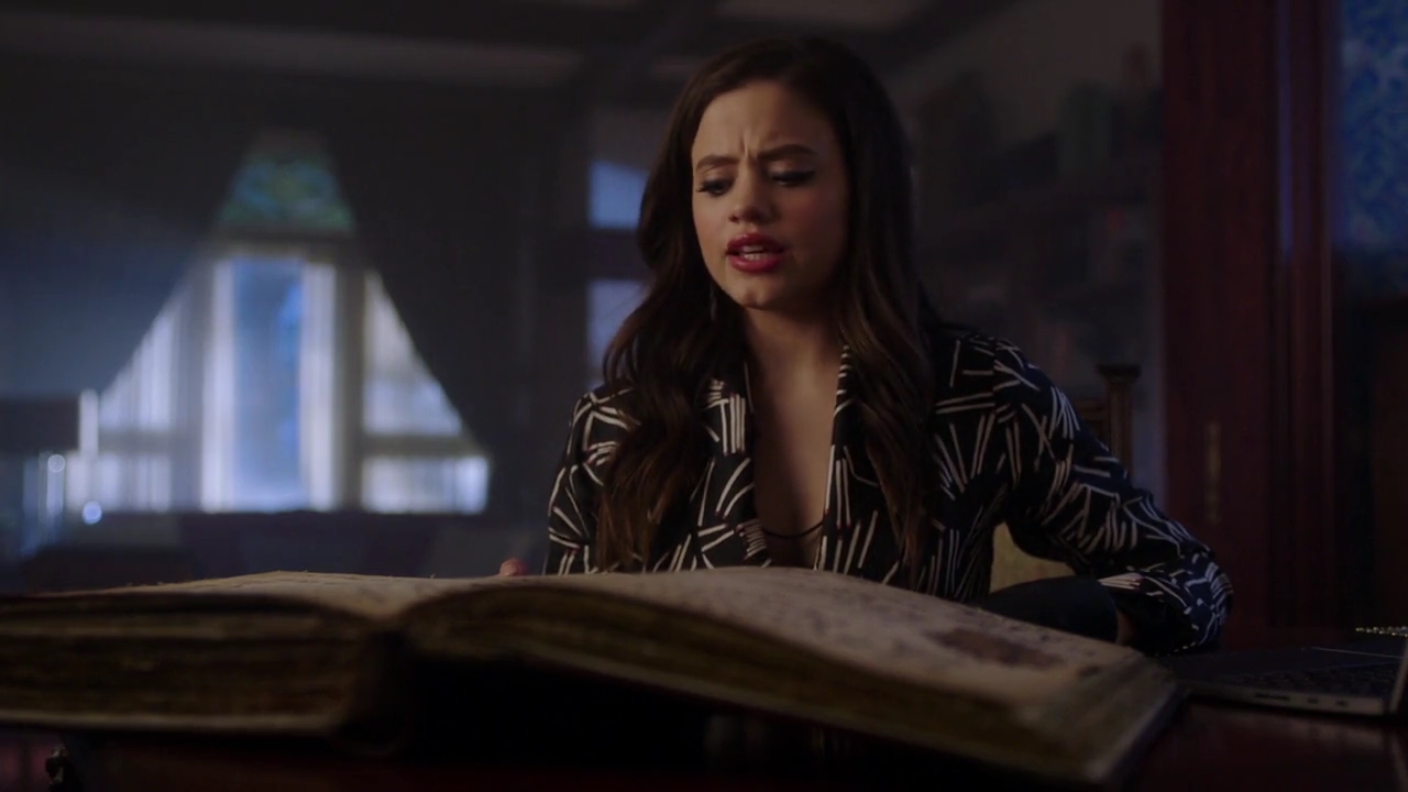 Charmed-Online-dot-nl_Charmed-1x18TheReplacement00711.jpg