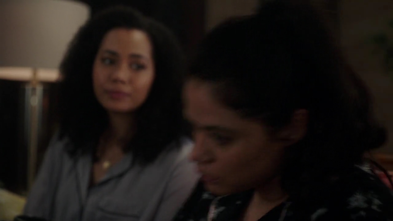 Charmed-Online-dot-nl_Charmed-1x18TheReplacement00971.jpg
