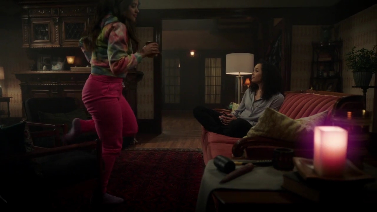 Charmed-Online-dot-nl_Charmed-1x18TheReplacement00988.jpg