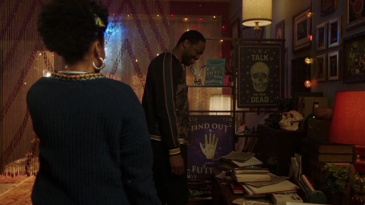 Charmed-Online-dot-nl_Charmed-1x18TheReplacement01109.jpg