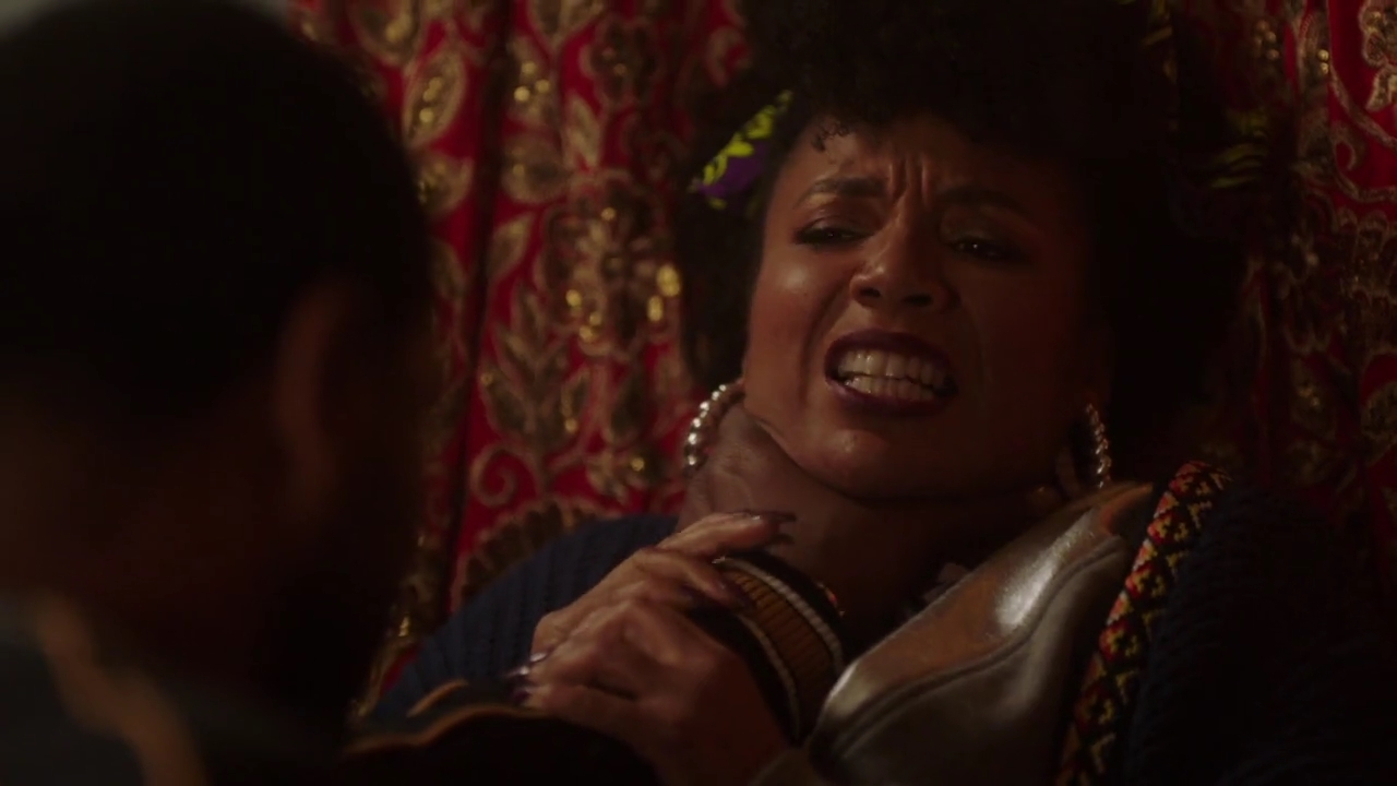 Charmed-Online-dot-nl_Charmed-1x18TheReplacement01133.jpg