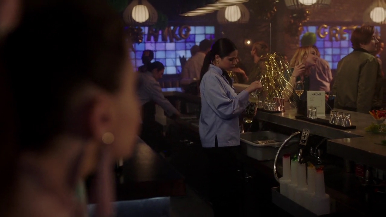 Charmed-Online-dot-nl_Charmed-1x18TheReplacement01247.jpg