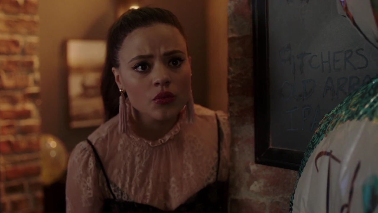 Charmed-Online-dot-nl_Charmed-1x18TheReplacement01248.jpg