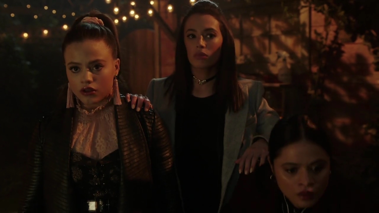 Charmed-Online-dot-nl_Charmed-1x18TheReplacement01483.jpg