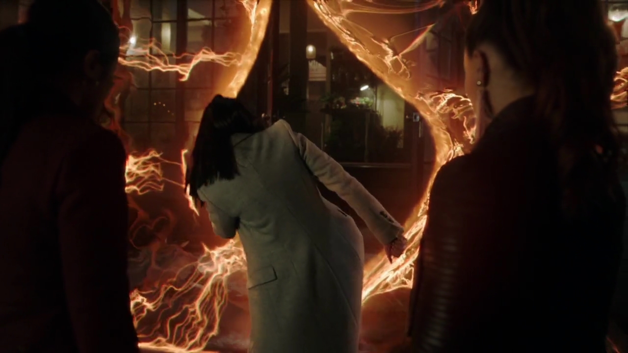 Charmed-Online-dot-nl_Charmed-1x18TheReplacement01755.jpg