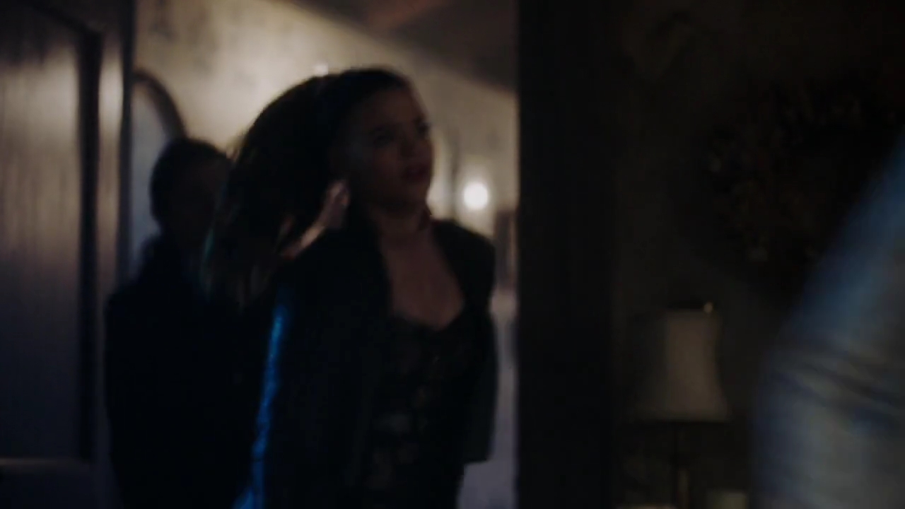 Charmed-Online-dot-nl_Charmed-1x18TheReplacement01779.jpg
