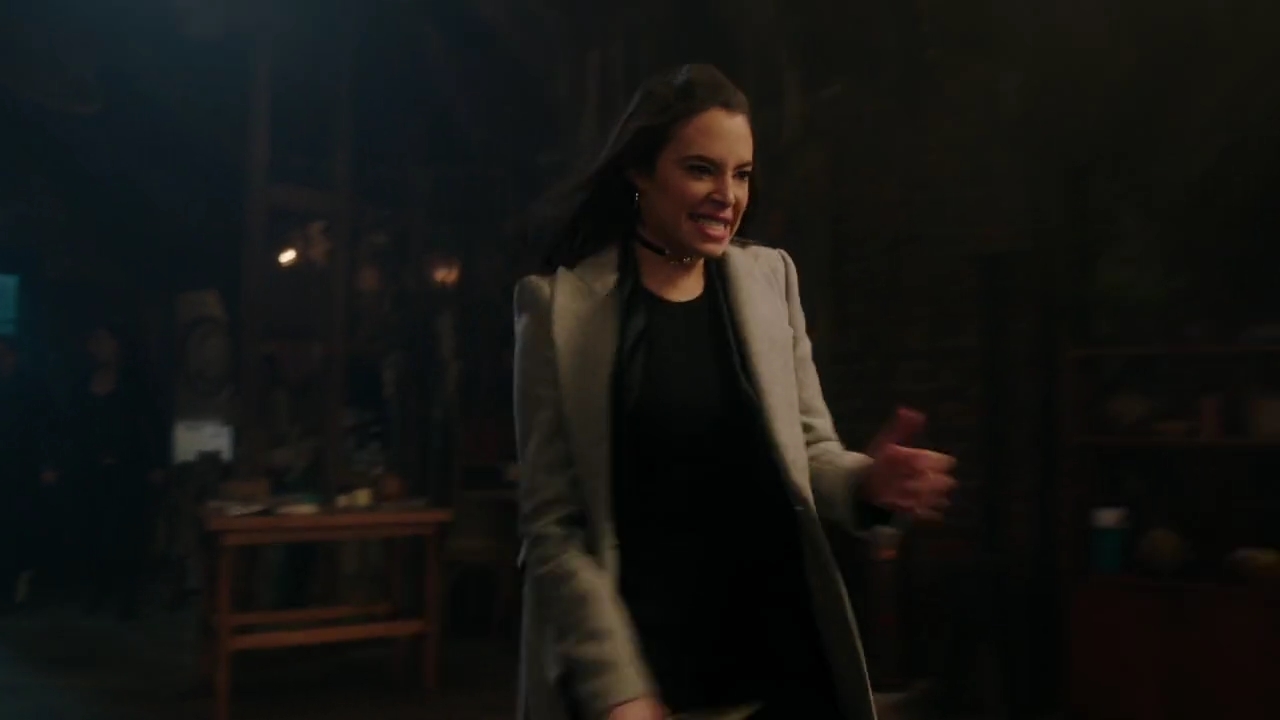 Charmed-Online-dot-nl_Charmed-1x18TheReplacement01780.jpg