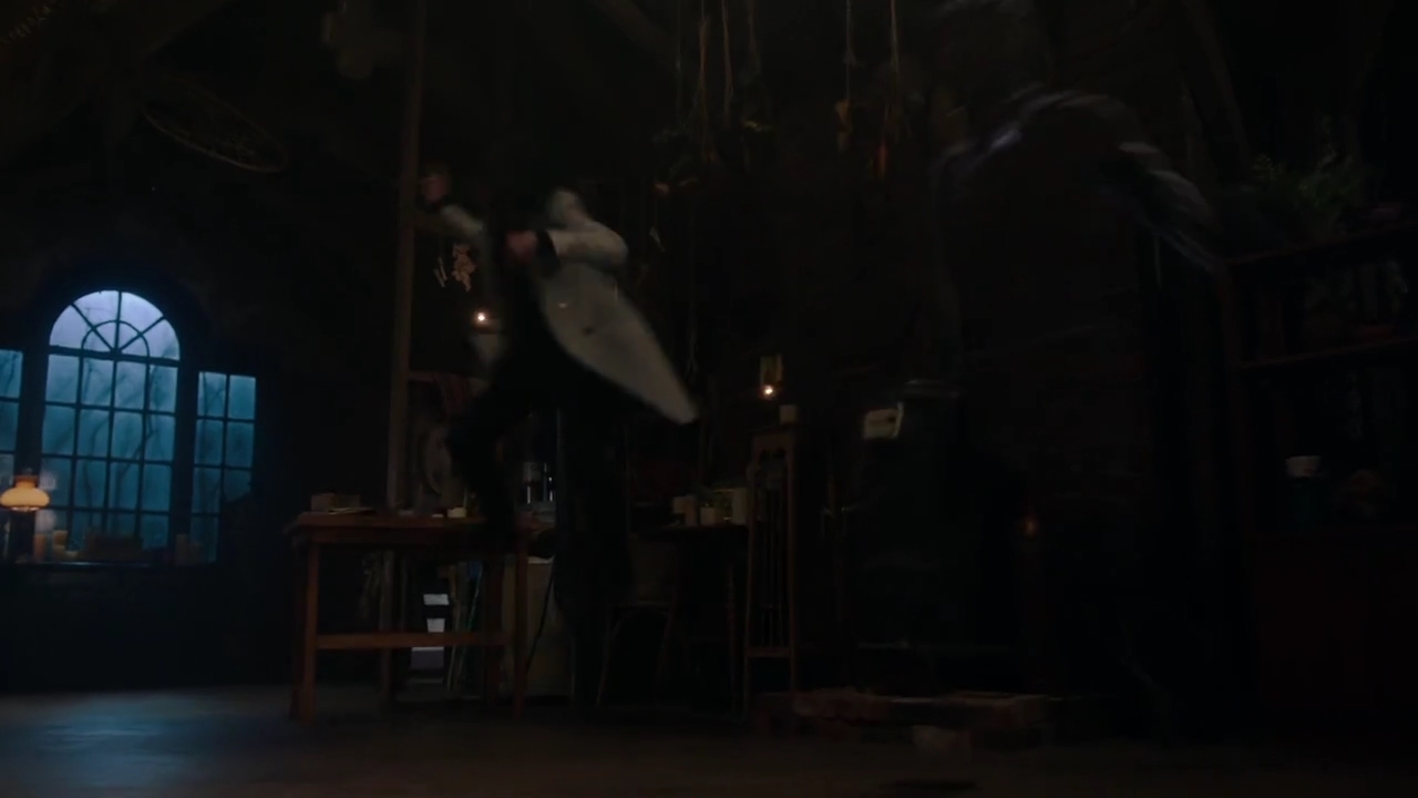 Charmed-Online-dot-nl_Charmed-1x18TheReplacement01785.jpg