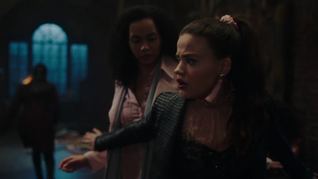 Charmed-Online-dot-nl_Charmed-1x18TheReplacement01799.jpg
