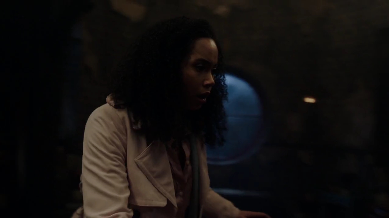 Charmed-Online-dot-nl_Charmed-1x18TheReplacement01811.jpg