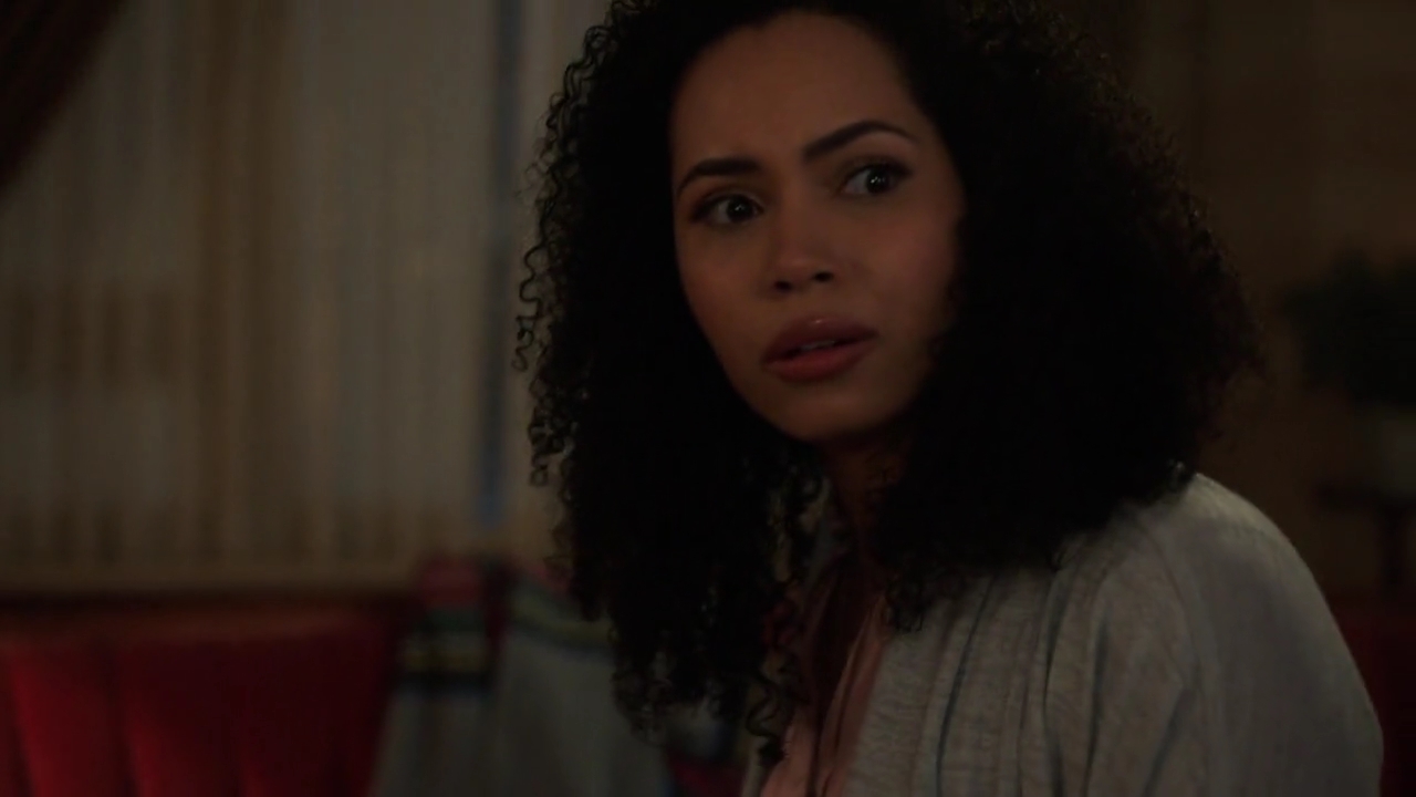 Charmed-Online-dot-nl_Charmed-1x18TheReplacement01851.jpg
