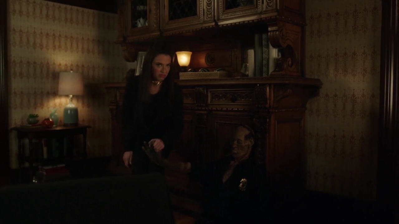 Charmed-Online-dot-nl_Charmed-1x18TheReplacement01893.jpg