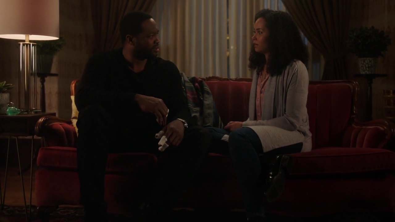 Charmed-Online-dot-nl_Charmed-1x18TheReplacement01925.jpg