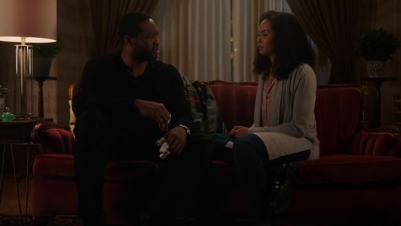 Charmed-Online-dot-nl_Charmed-1x18TheReplacement01927.jpg